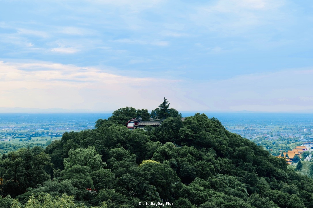 遥看楼观台