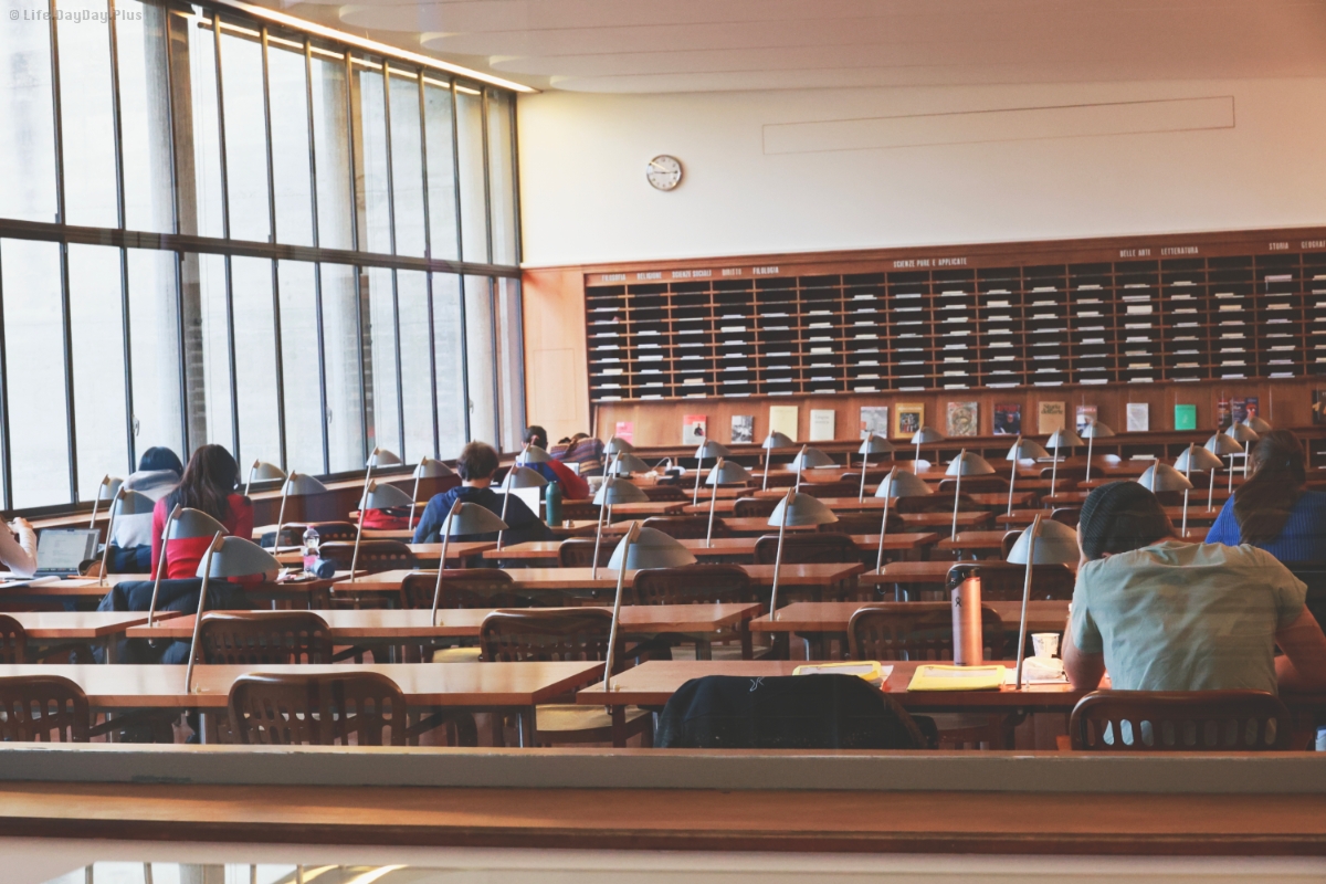 卢加诺城市图书馆