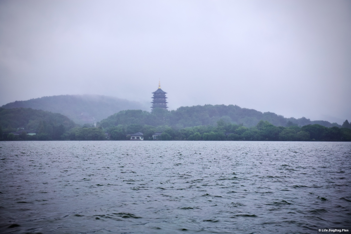 雨中西湖